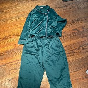 Pioneer woman satin pj set